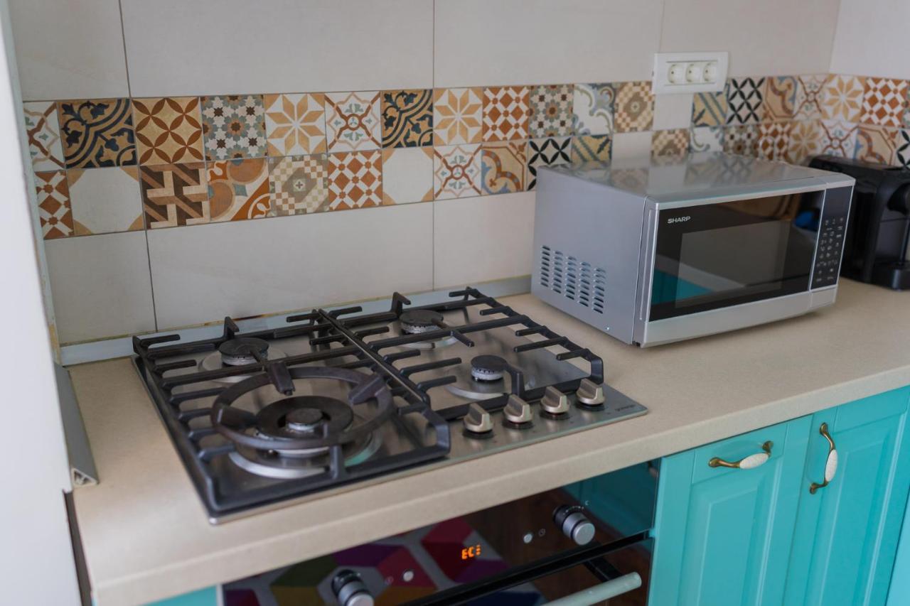 Cozy & Spacious 2Br Apartment With Netflix บูคาเรสต์ ภายนอก รูปภาพ