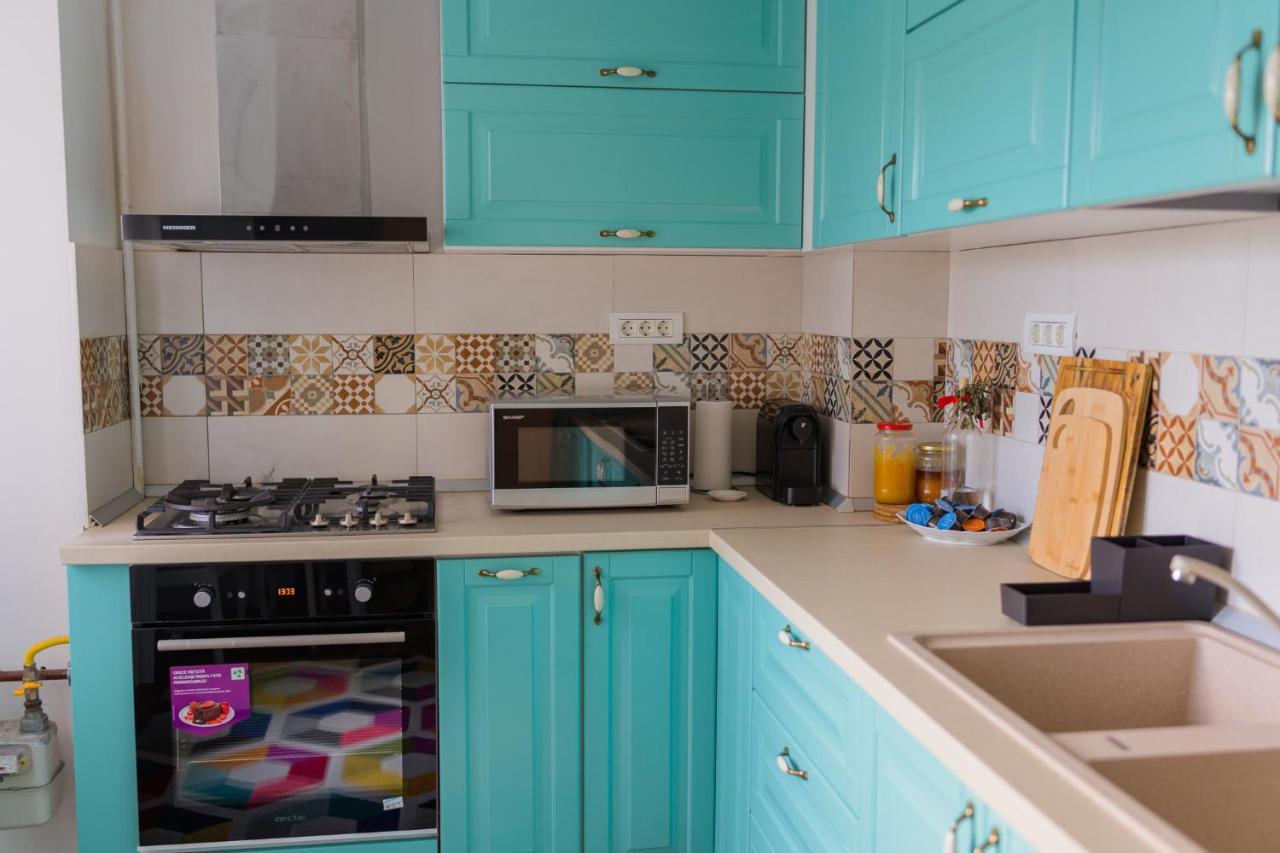 Cozy & Spacious 2Br Apartment With Netflix บูคาเรสต์ ภายนอก รูปภาพ